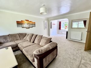 Lounge- click for photo gallery